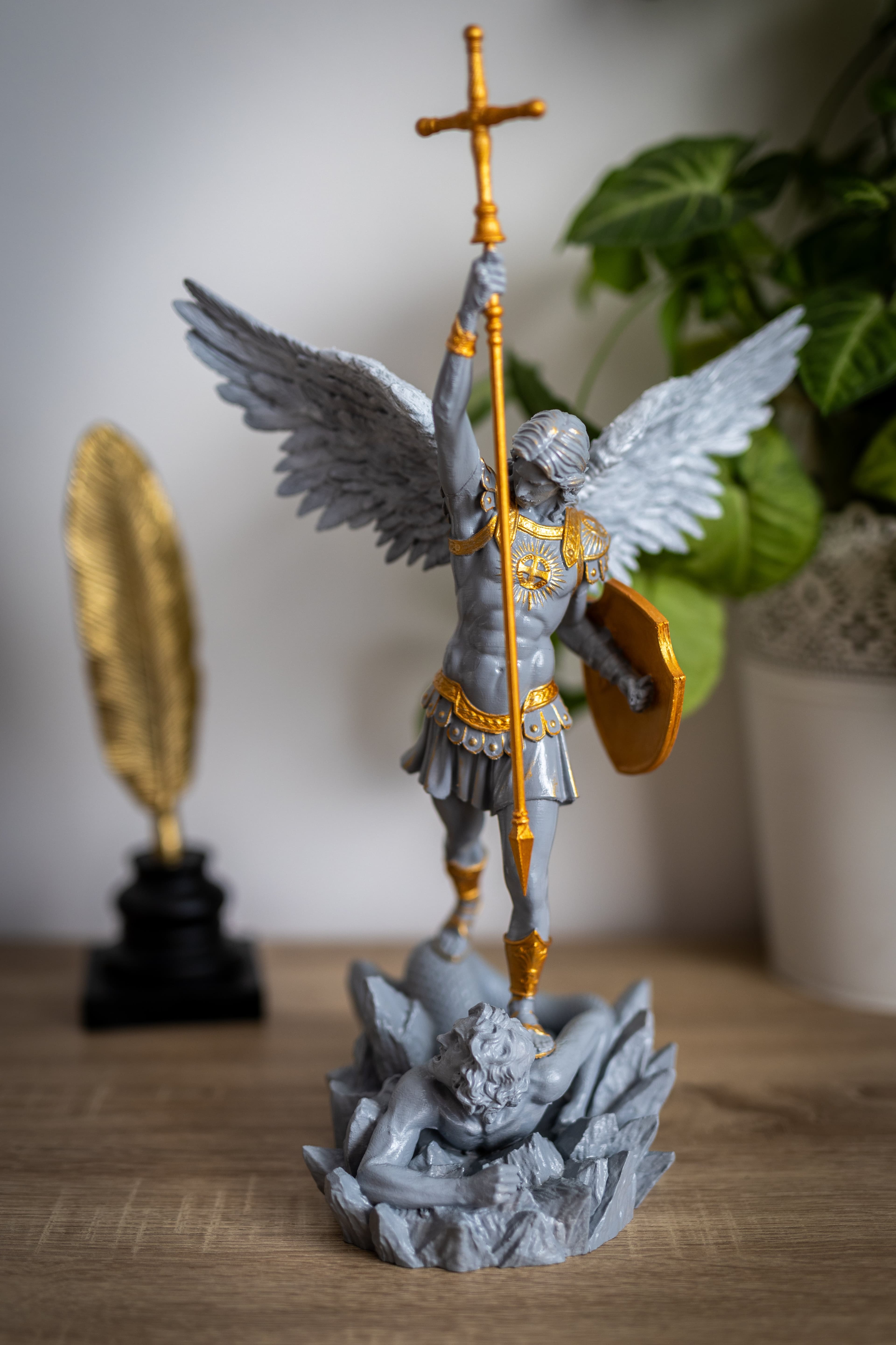 Plasma-Harmonisierer-Statue — Erzengel Michael (43 cm)