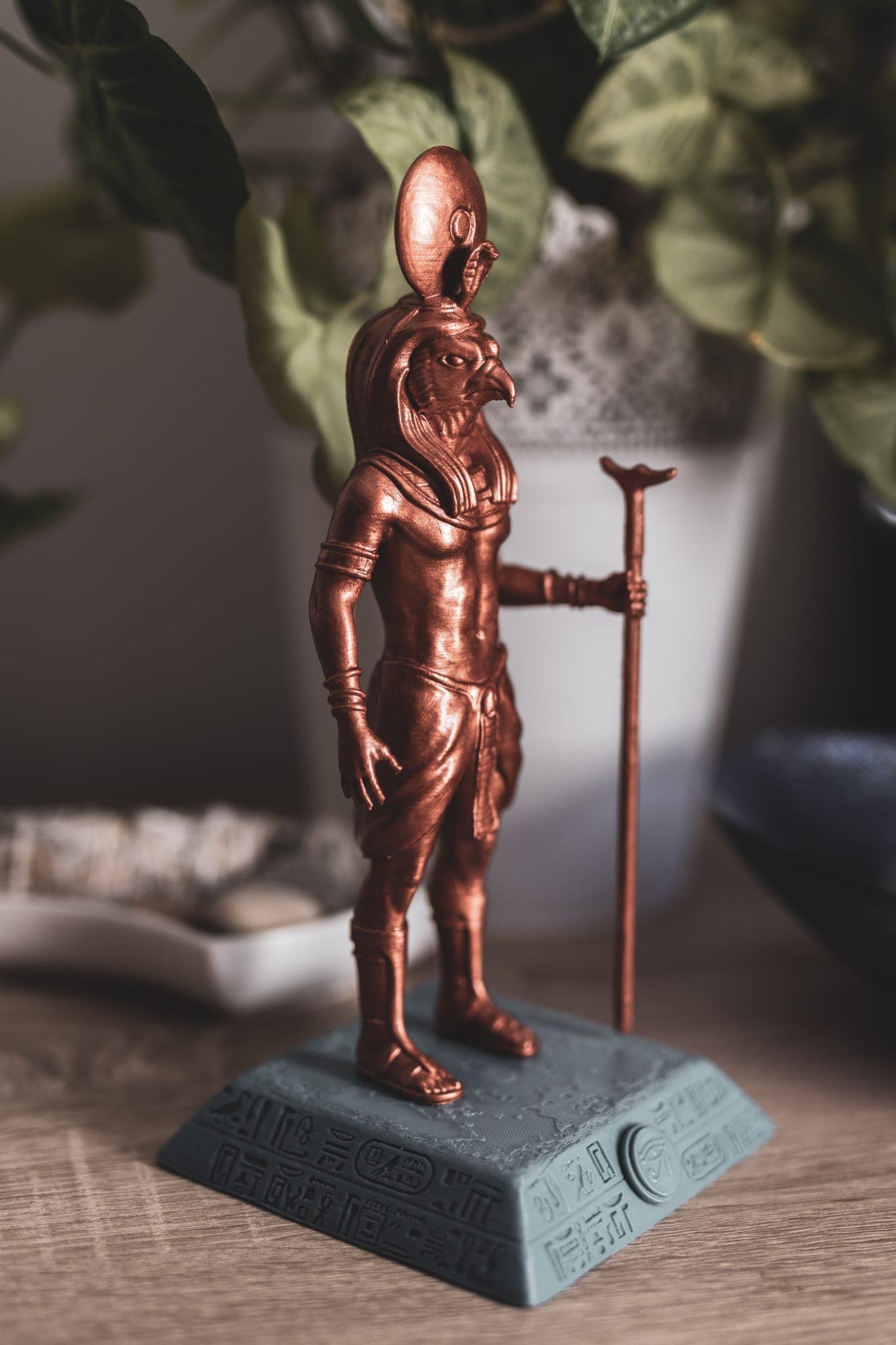 Plasma-Harmonisierer-Statue — Ra (27 cm)